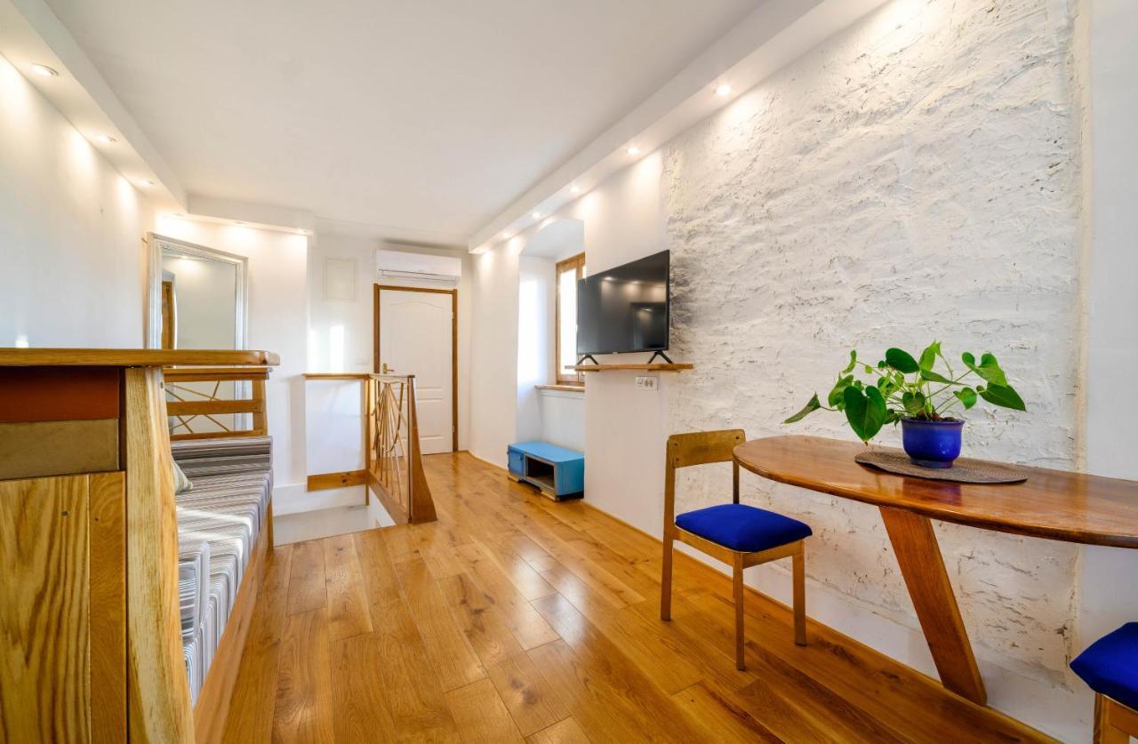 On The Rock Apartments Σίμπενικ Εξωτερικό φωτογραφία
