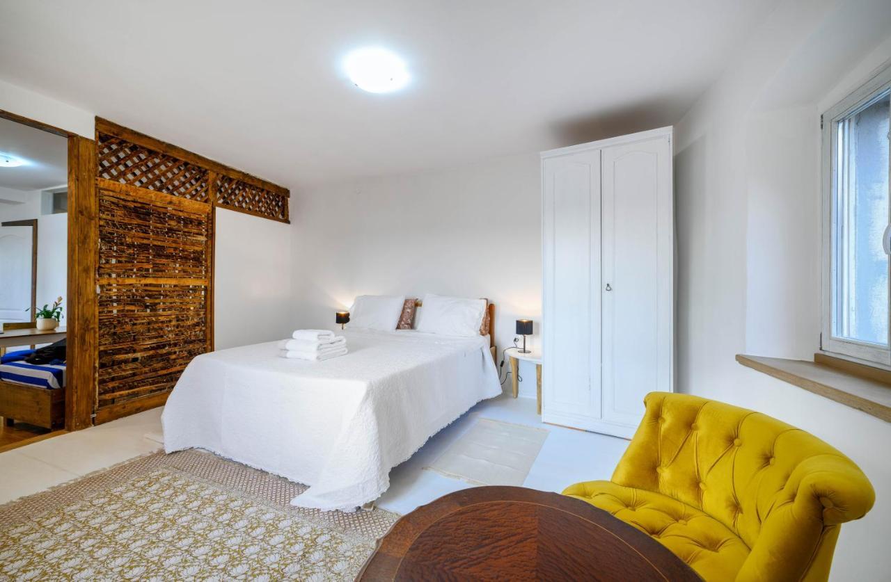 On The Rock Apartments Σίμπενικ Εξωτερικό φωτογραφία