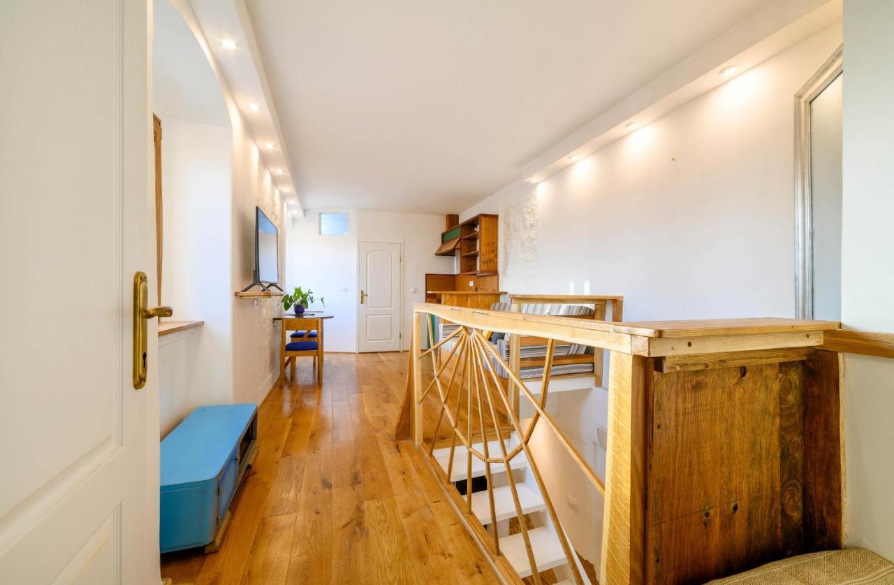 On The Rock Apartments Σίμπενικ Εξωτερικό φωτογραφία