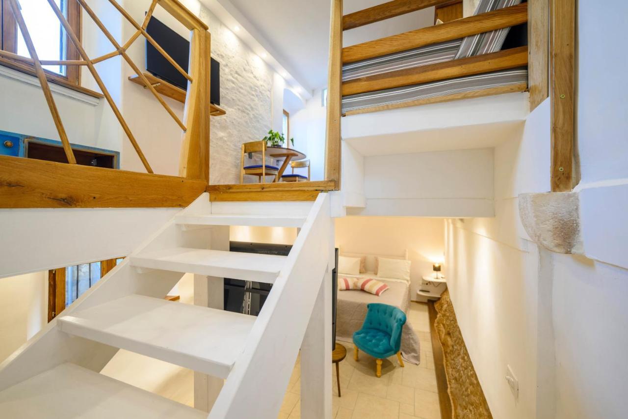 On The Rock Apartments Σίμπενικ Εξωτερικό φωτογραφία