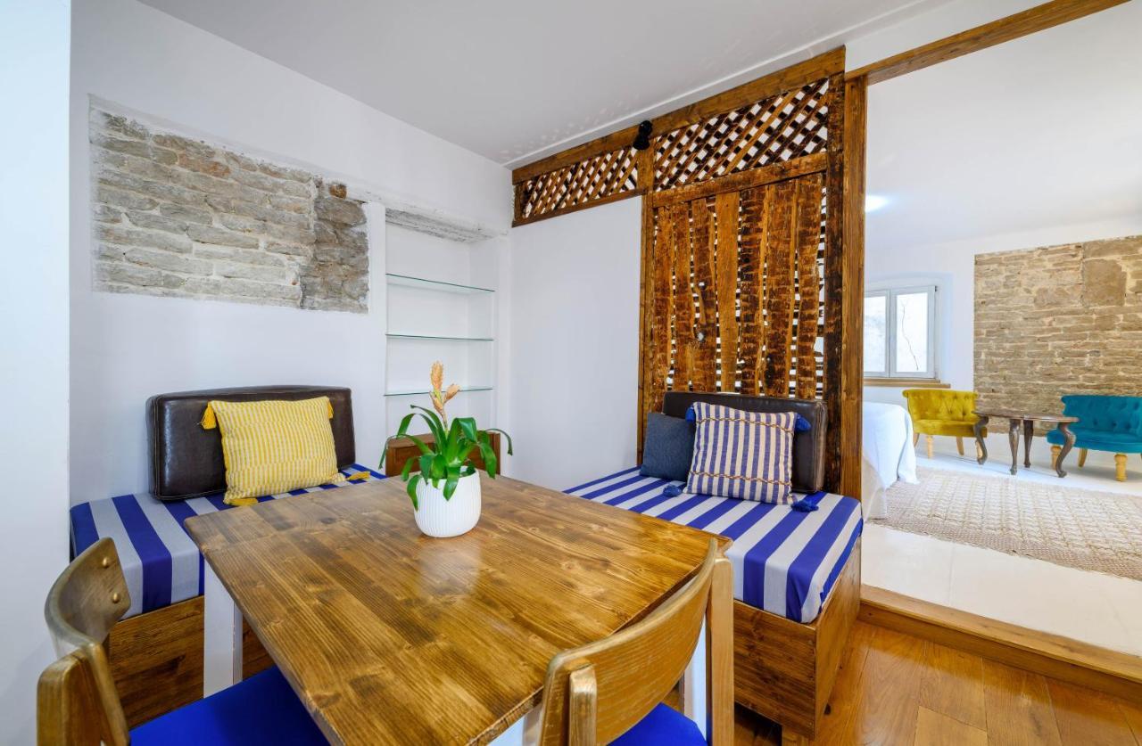 On The Rock Apartments Σίμπενικ Εξωτερικό φωτογραφία